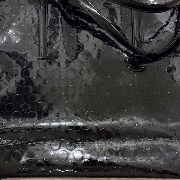 Kate Spade Glossy Black Circle and Spade Pattern Tote - Picture 11 of 16